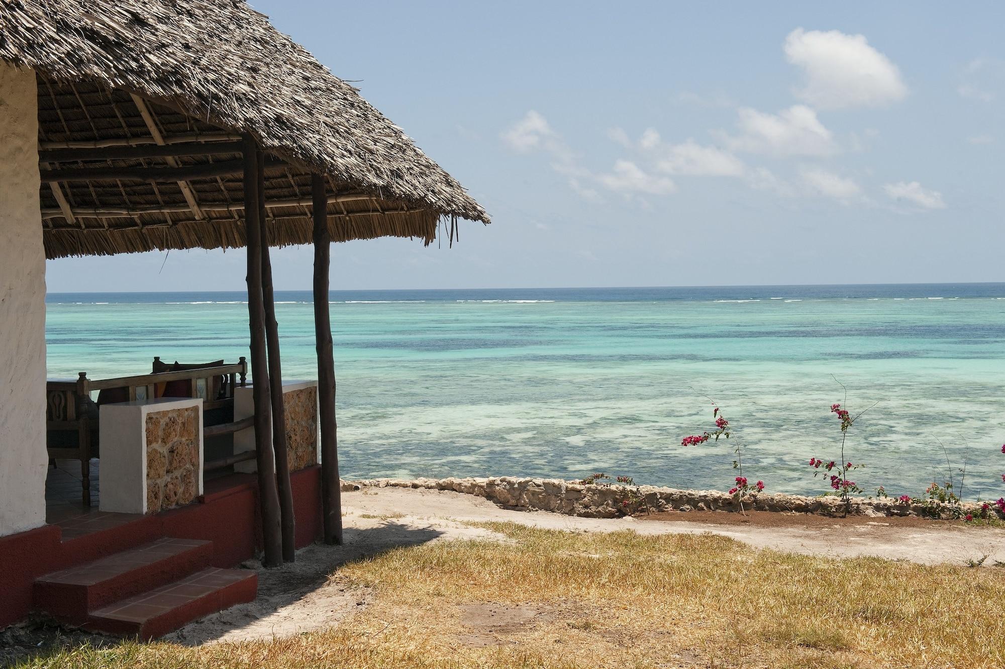 Hotel Karafuu Beach Resort Pingwe Exterior photo